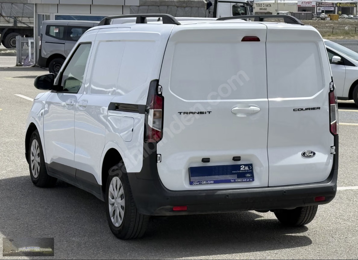 FORD COURİER 1.5 TREND /HATASIZ/ FORD YETKİLİ BAYİ'DEN 2024 MODEL